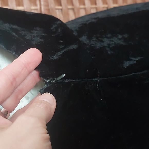 Black Velvet, Skater Dress, Goth, XL - Picture 8 of 13